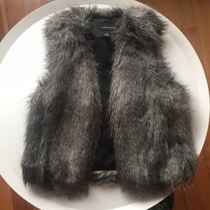 Club Monaco Matilda Faux-fur vest - size S